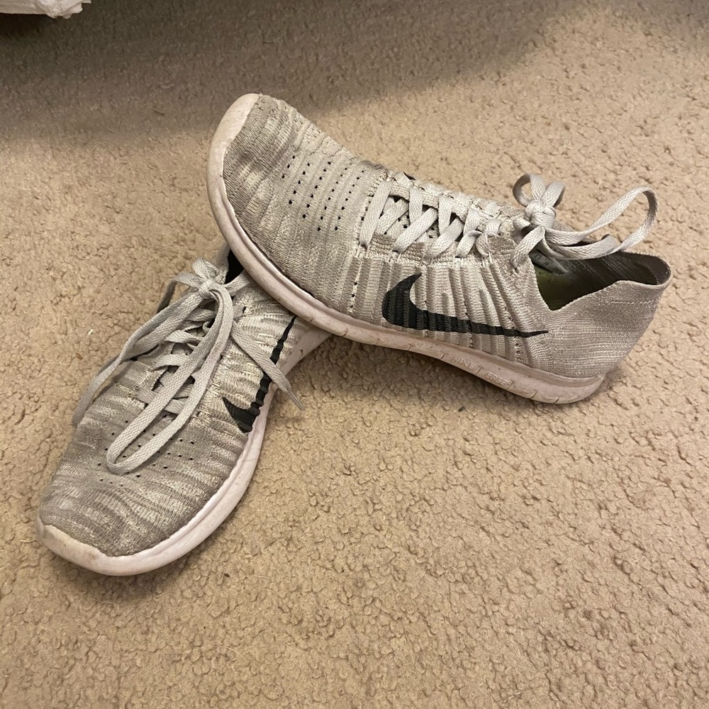women’s nike size 7